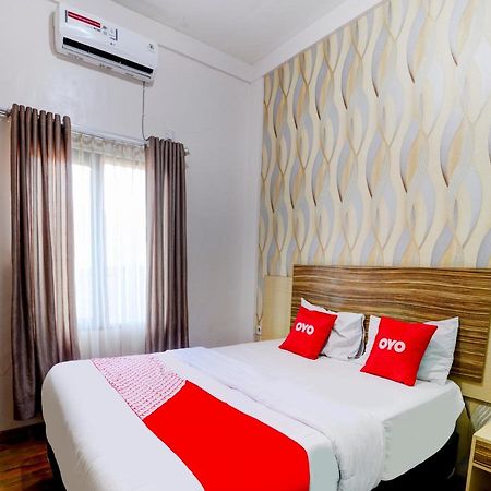 Oyo 90263 Hotel Diva Golf Bengkulu Ngoại thất bức ảnh