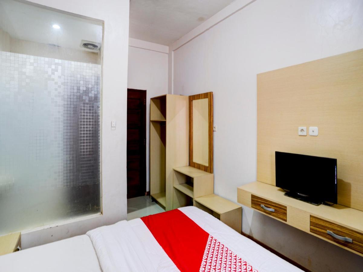 Oyo 90263 Hotel Diva Golf Bengkulu Ngoại thất bức ảnh