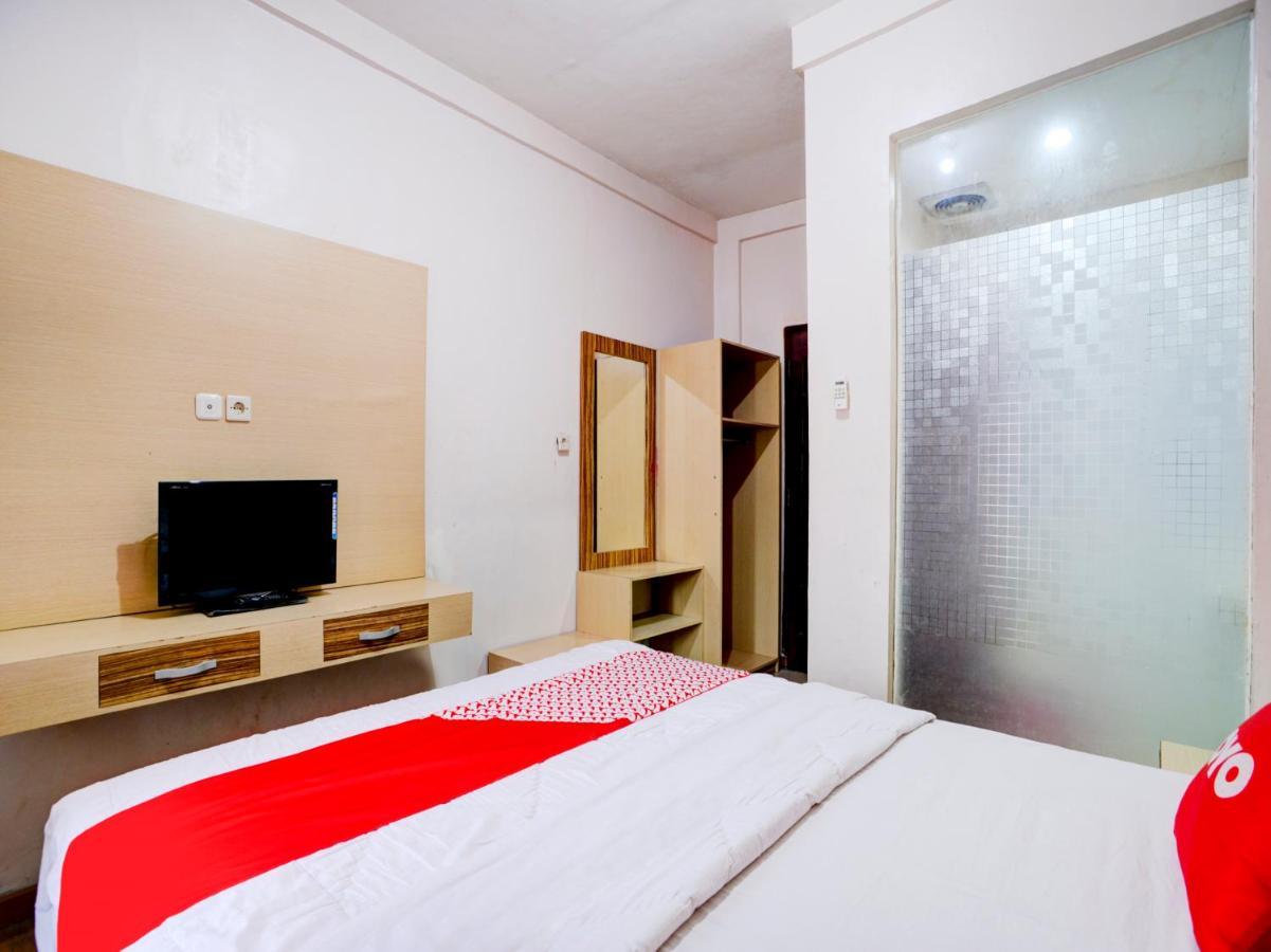 Oyo 90263 Hotel Diva Golf Bengkulu Ngoại thất bức ảnh