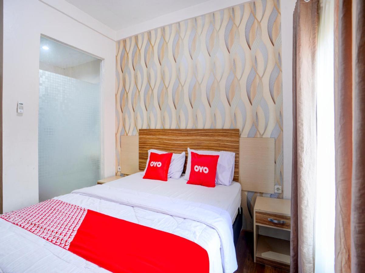 Oyo 90263 Hotel Diva Golf Bengkulu Ngoại thất bức ảnh